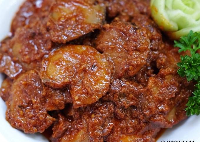 Semur Jengkol: Kaya Rempah dengan Rasa Gurih Manis Unik.