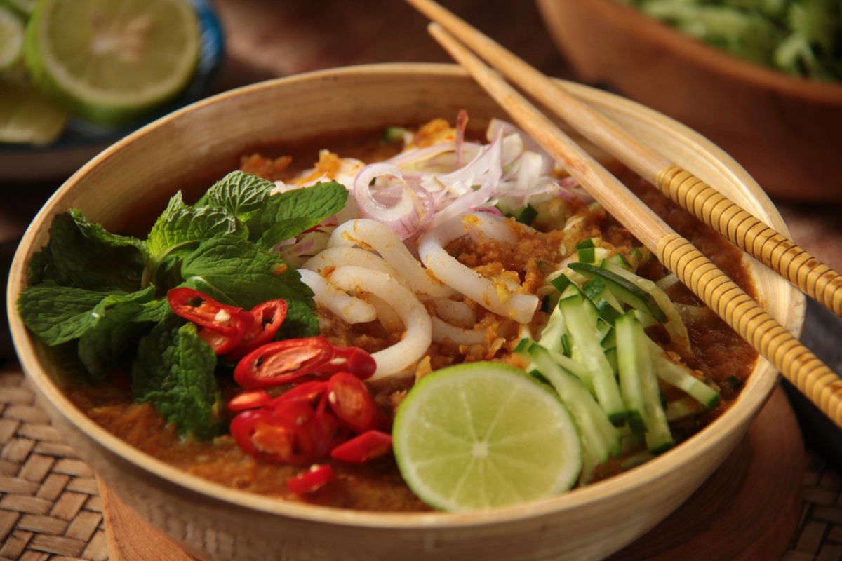 Laksa Bangka: Harmoni Mie Lembut dan Kuah Gurih Rempah.