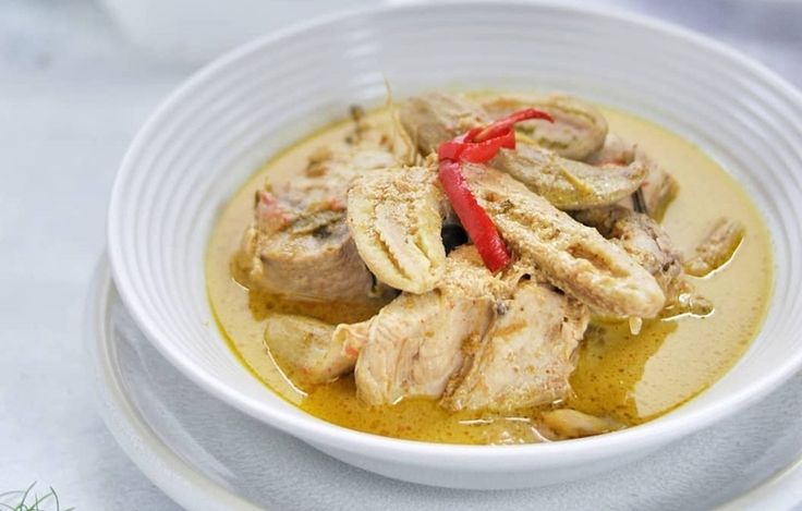 Gulai Pisang: Perpaduan Manis Pisang dengan Gurihnya Santan.